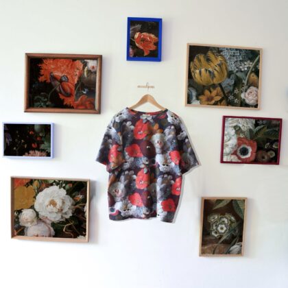 T-Shirt - Bloemen + oogjes